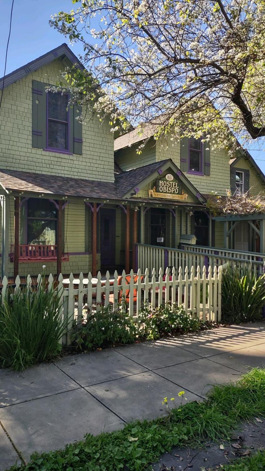 Hostal San Luis Obispo Hostel *